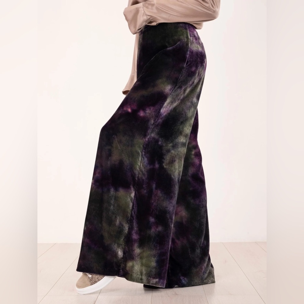 Maliparmi Trousers In Purple Velvet Trousers